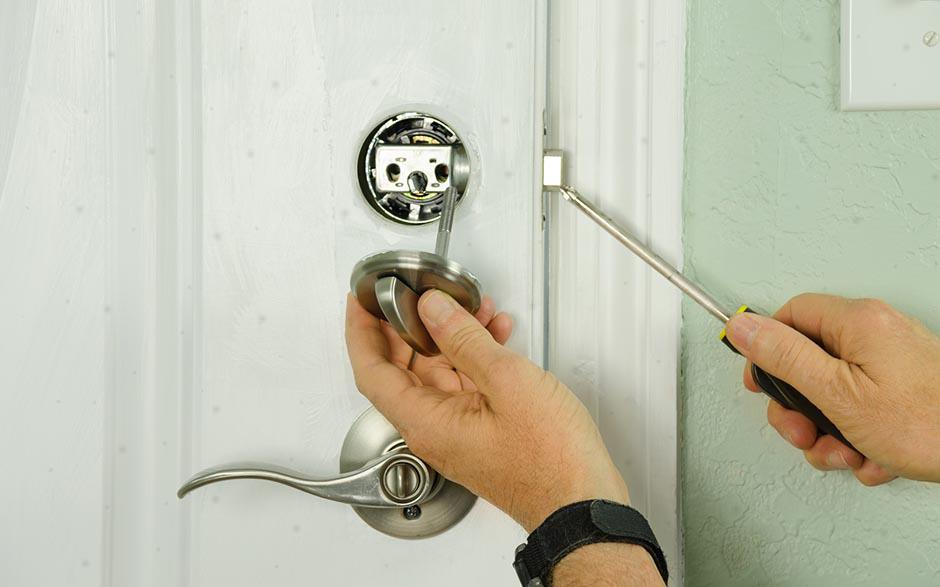 professionnels serrurier Courbevoie